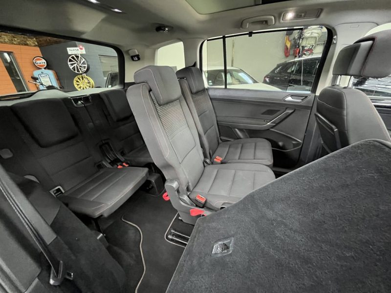 VOLKSWAGEN TOURAN 1.4 TSI 150CV SOUND 7P / TOIT OUVRANT / CARPLAY - GARATNIE 12 OU 60 MOIS
