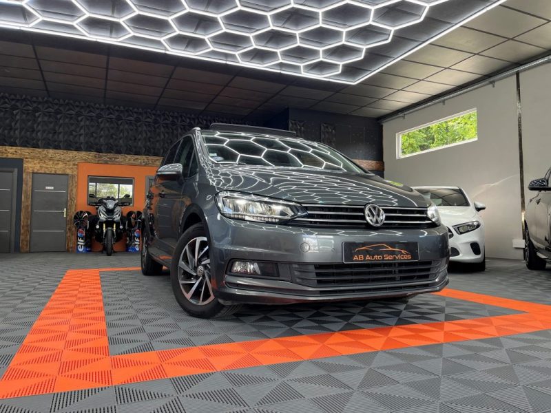 VOLKSWAGEN TOURAN 1.4 TSI 150CV SOUND 7P / TOIT OUVRANT / CARPLAY - GARATNIE 12 OU 60 MOIS