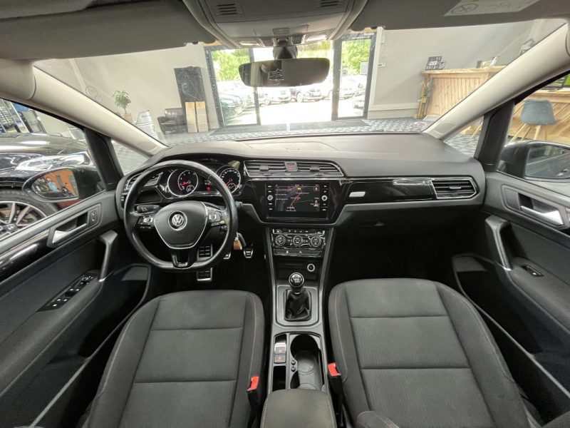 VOLKSWAGEN TOURAN 1.4 TSI 150CV SOUND 7P / TOIT OUVRANT / CARPLAY - GARATNIE 12 OU 60 MOIS