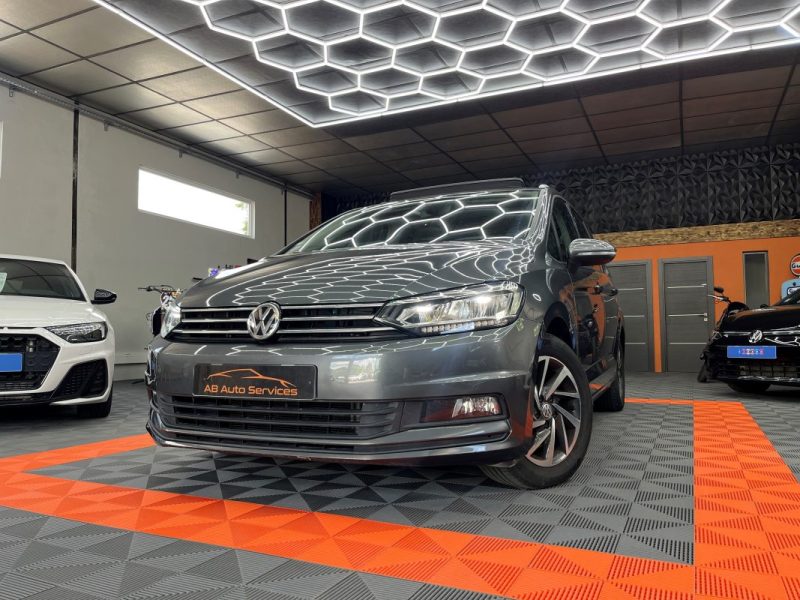 VOLKSWAGEN TOURAN 1.4 TSI 150CV SOUND 7P / TOIT OUVRANT / CARPLAY - GARATNIE 12 OU 60 MOIS