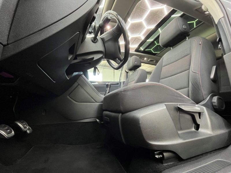VOLKSWAGEN TOURAN 1.4 TSI 150CV SOUND 7P / TOIT OUVRANT / CARPLAY - GARATNIE 12 OU 60 MOIS
