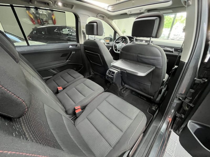 VOLKSWAGEN TOURAN 1.4 TSI 150CV SOUND 7P / TOIT OUVRANT / CARPLAY - GARATNIE 12 OU 60 MOIS