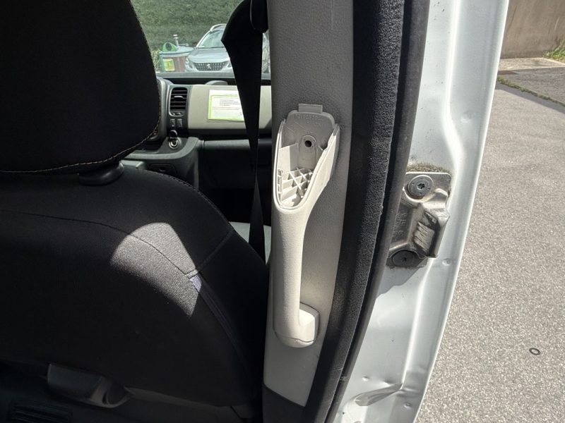 RENAULT TRAFIC COMBI L1 1.6 DCI 120 LIFE 2015