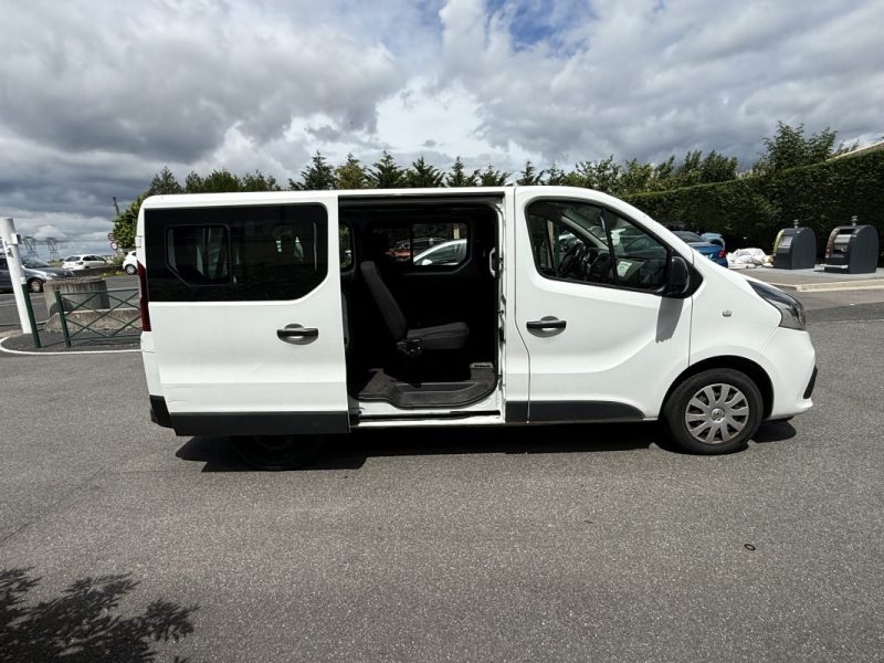 RENAULT TRAFIC COMBI L1 1.6 DCI 120 LIFE 2015
