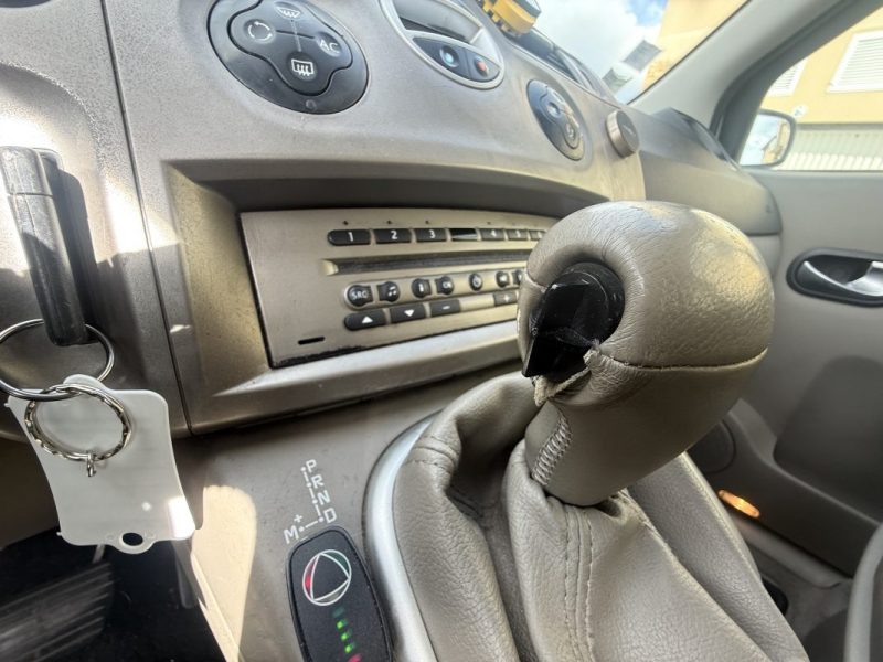 RENAULT SCENIC CONFORT AUTHENTIQUE 2.0 16V BVA 