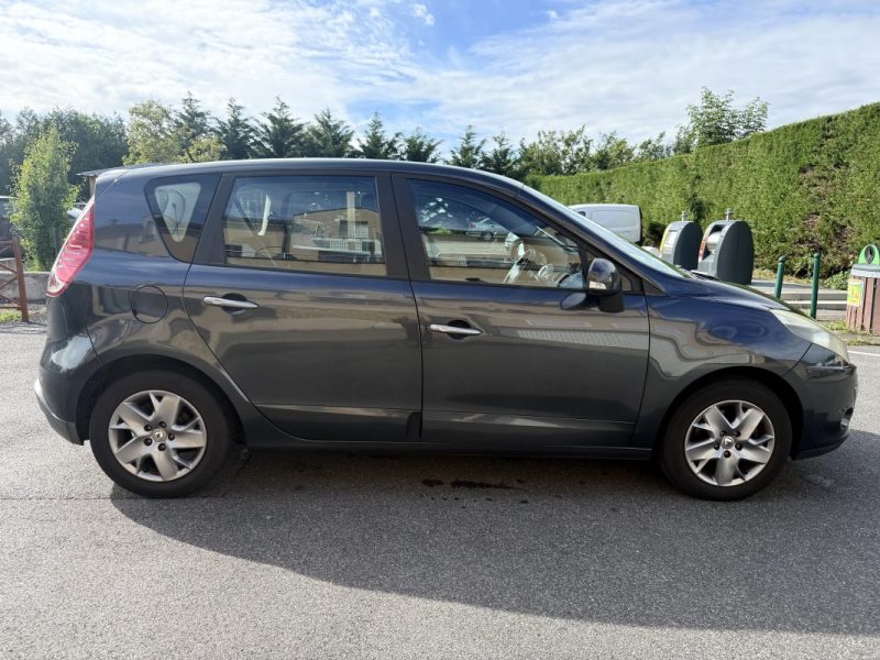 RENAULT SCENICIII 1.4 TCE 130 ALYUM