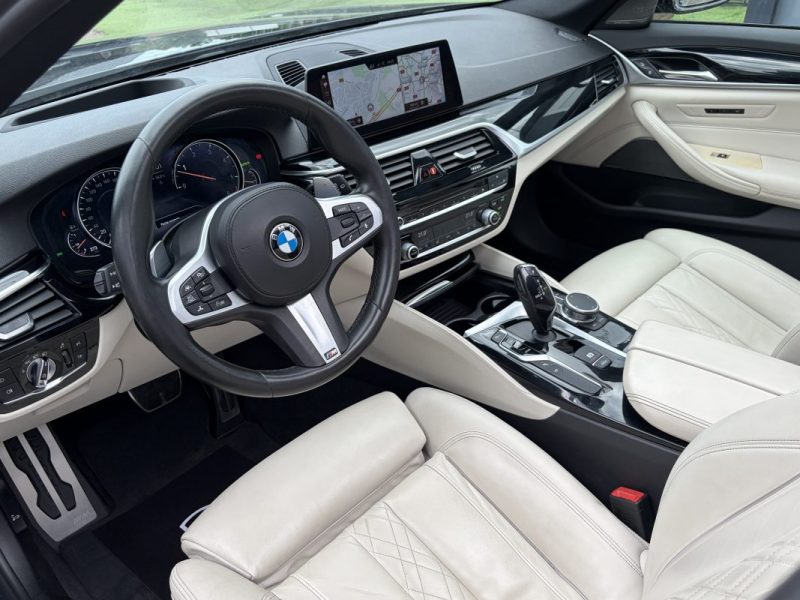 BMW Série 5 Touring - 530dA xDrive 265ch M Sport Toit ouvrant / Drive Assist PRO / Sieges elect, mém