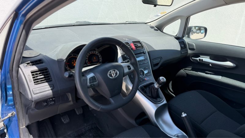 TOYOTA AURIS 1.4 90 D4D ACTIVE 2010