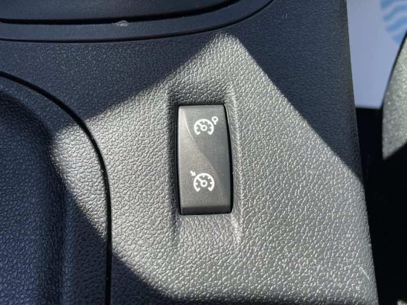 RENAULT MEGANEIII 1.5 DCI 90 AUTHENTIQUE 2011