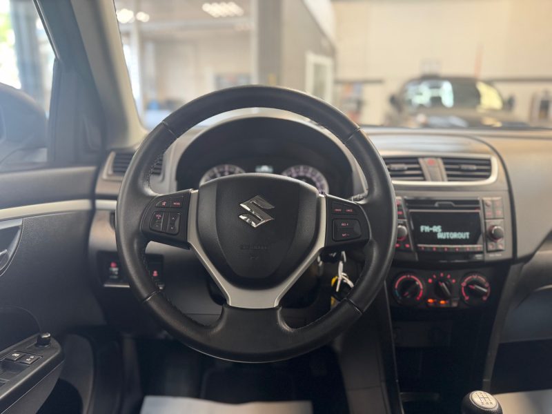 SUZUKI SWIFT 1.2 VVT 94ch PRIVILEGE 4X4 GARANTIE 24 MOIS 1ERE MAIN 🇨🇵