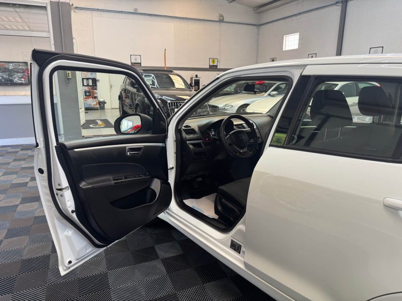 SUZUKI SWIFT 1.2 VVT 94ch PRIVILEGE 4X4 GARANTIE 24 MOIS 1ERE MAIN 🇨🇵