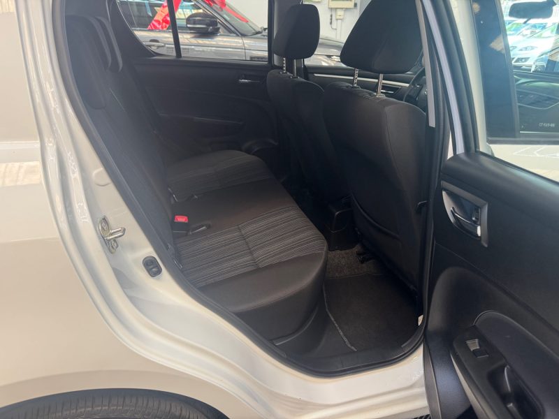 SUZUKI SWIFT 1.2 VVT 94ch PRIVILEGE 4X4 GARANTIE 24 MOIS 1ERE MAIN 🇨🇵