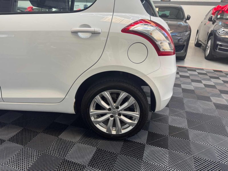 SUZUKI SWIFT 1.2 VVT 94ch PRIVILEGE 4X4 GARANTIE 24 MOIS 1ERE MAIN 🇨🇵