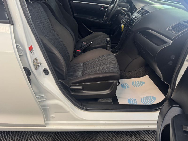 SUZUKI SWIFT 1.2 VVT 94ch PRIVILEGE 4X4 GARANTIE 24 MOIS 1ERE MAIN 🇨🇵
