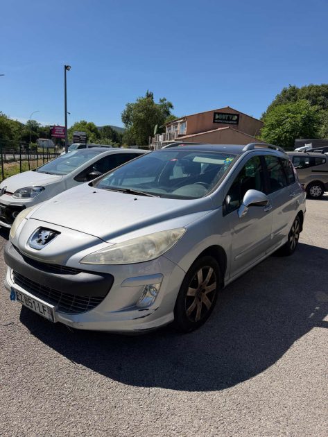 Peugeot 308 SW 1.6 Essence 7 Places – Roule parfaitement – Vendue dans l’état