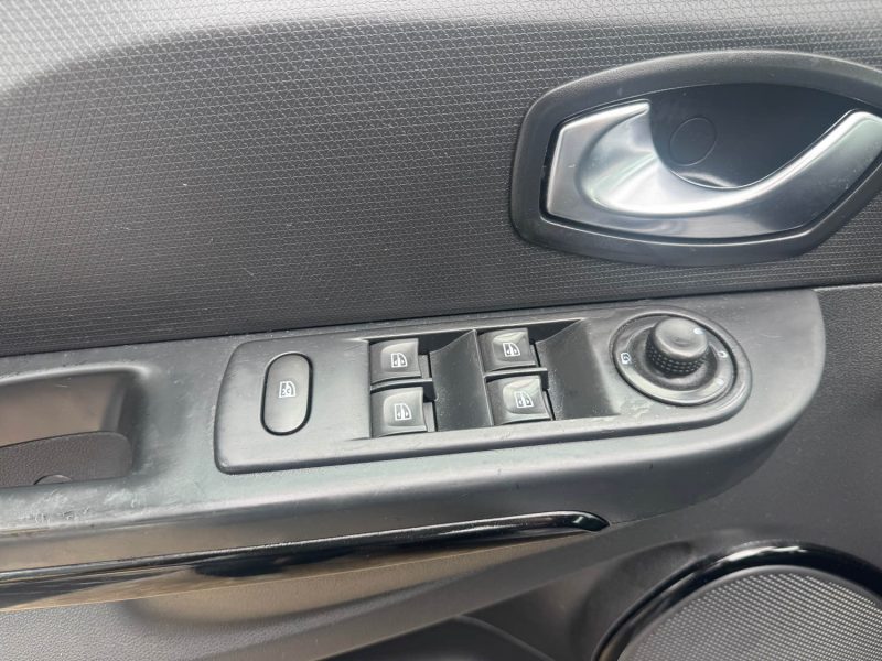 RENAULT CLIO IV TCE 90 INTENS 90CV  2015