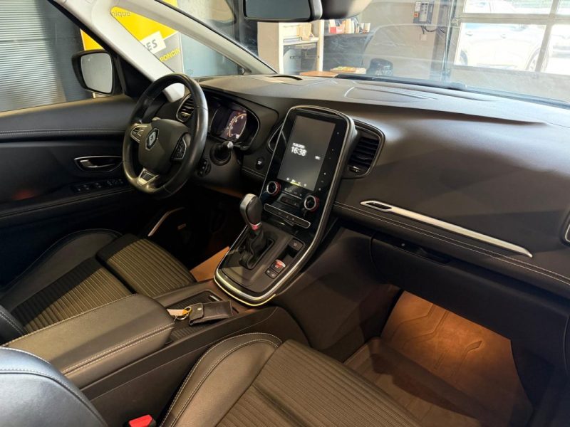 RENAULT  SCENIC  1.3 TCE 140 EDC BOSE EDITION / TOIT PANO / AFFICHAGE TETE HAUTE 