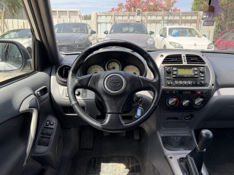 TOYOTA RAV4 2.0 D-4D