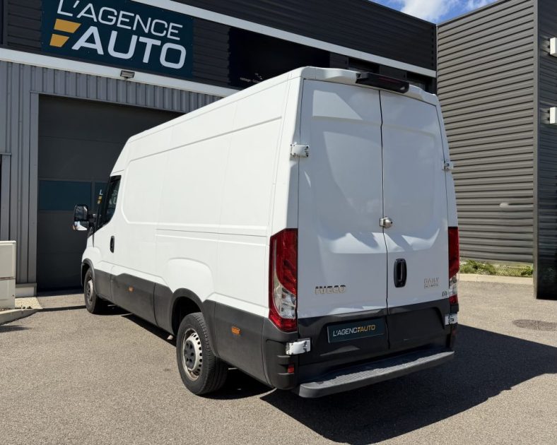 IVECO Daily 35s14 - Boite Auto Himatic - CarPlay - Caméra - ENTRETIEN COMPLET