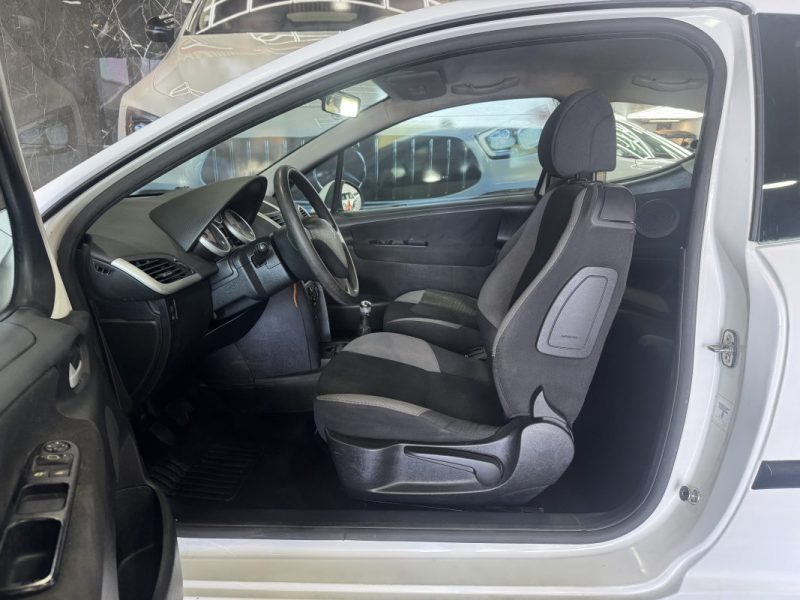 PEUGEOT 207 1.4E 16V SPORT 2006