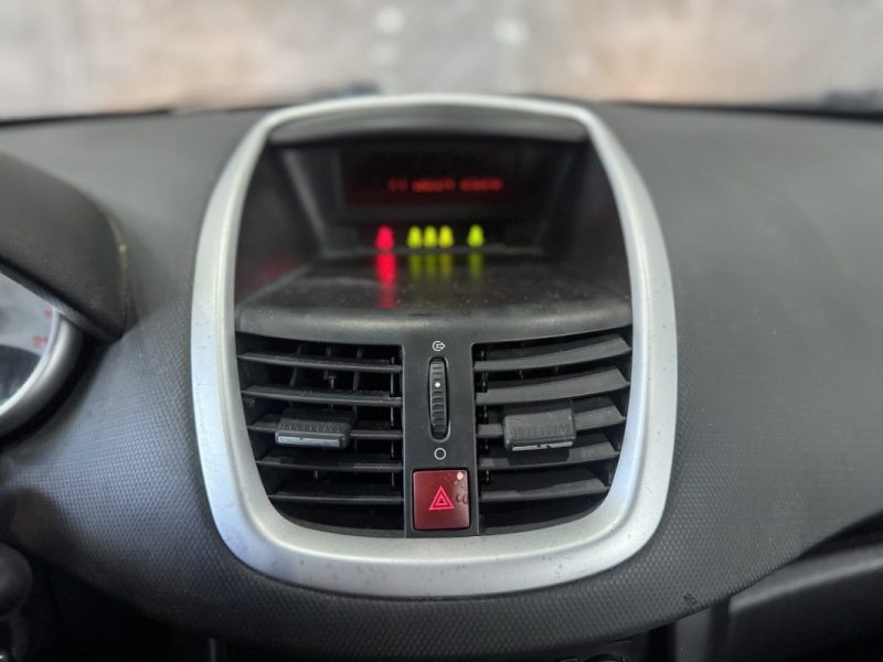 PEUGEOT 207 1.4E 16V SPORT 2006