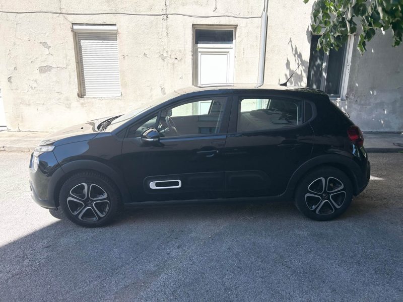 CITROEN C3 1.5 BLUEHDI 100CH 2 PLACES FEEL 10/2022 PRIX TTC : 5990 € PRIX HT : 4990 €