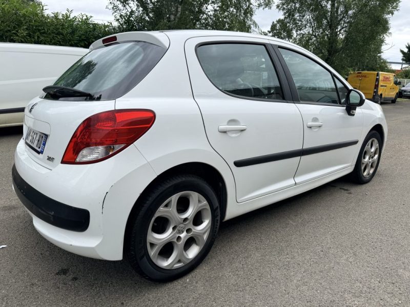 PEUGEOT 207 ACTIVE 1.4 HDI 70 ch