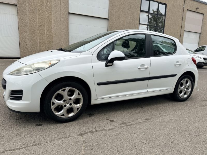 PEUGEOT 207 ACTIVE 1.4 HDI 70 ch
