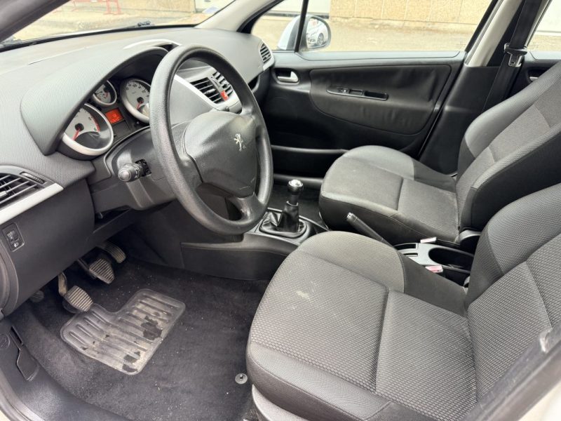 PEUGEOT 207 ACTIVE 1.4 HDI 70 ch