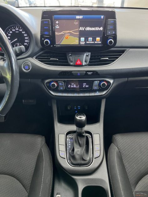 HYUNDAI I30 1.6 CRDI 110 BUSINESS DCT-7 ENTRETIEN COMPLET