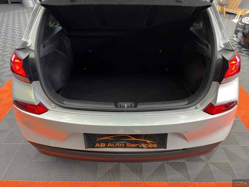 HYUNDAI I30 1.6 CRDI 110 BUSINESS DCT-7 ENTRETIEN COMPLET