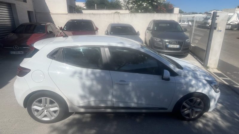 RENAULT CLIO V  2022