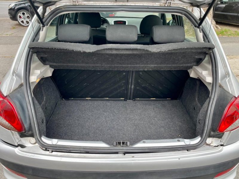 PEUGEOT 206+ 1.4 HDI 70 URBAN 