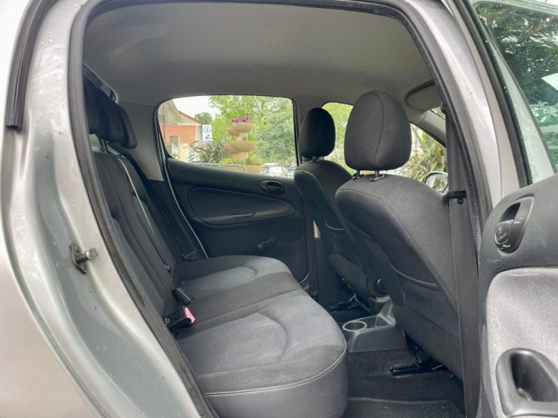 PEUGEOT 206+ 1.4 HDI 70 URBAN 