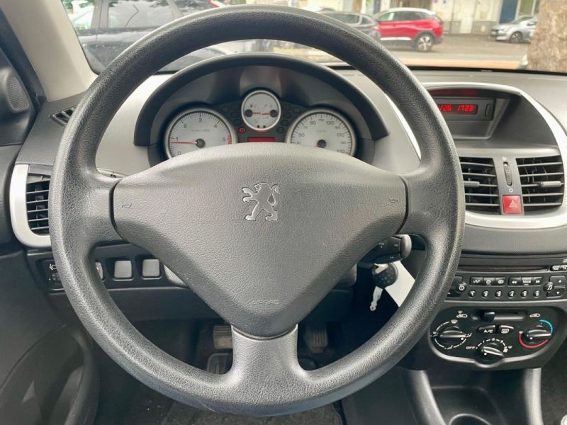 PEUGEOT 206+ 1.4 HDI 70 URBAN 
