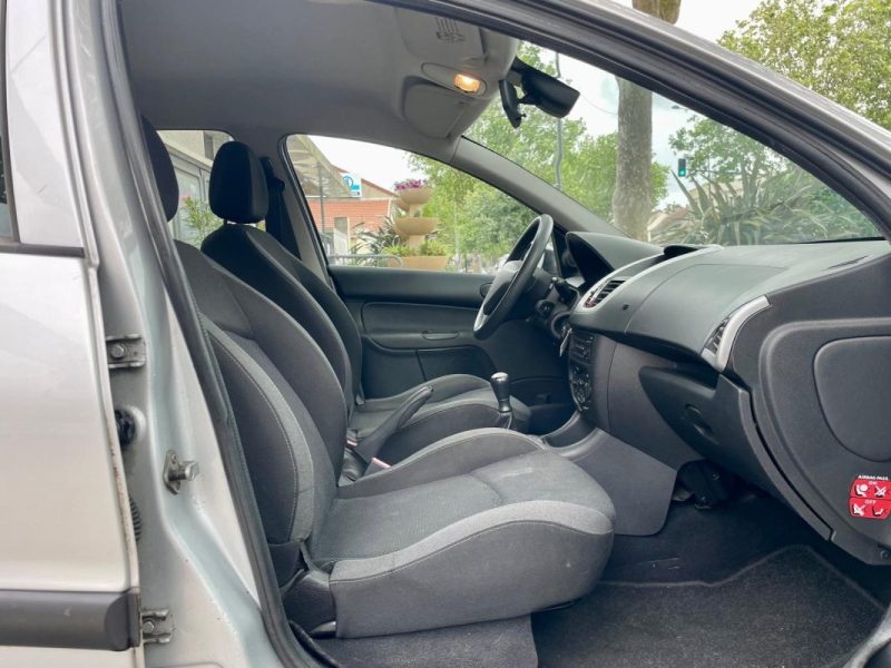 PEUGEOT 206+ 1.4 HDI 70 URBAN 