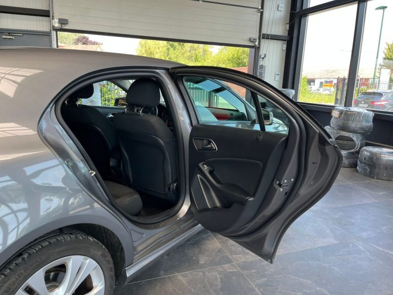 🔹 Mercedes Classe A 180 CDI (W176) 109Ch📱 Bluetooth❄️ Climatisation🛡️ Garantie 6 mois