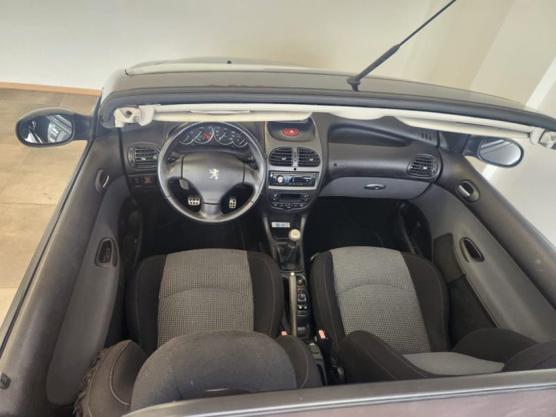 PEUGEOT 206 CC  2004