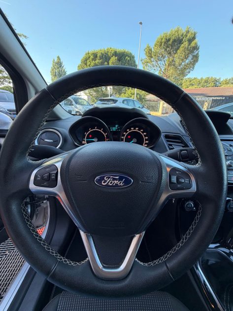FORD FIESTA 1.25 82CH TREND - FAIBLE KM - CLIM - RADAR 