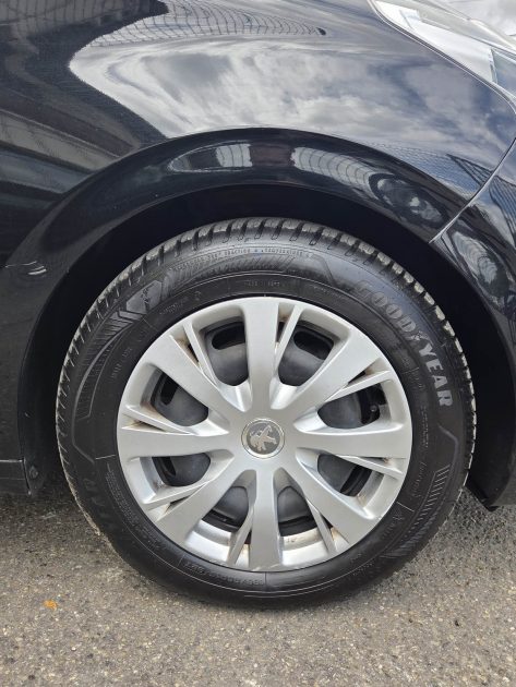 ✅PEUGEOT 208 1.6 HDI 100ch CAR PLAY BELLE FINITION✅