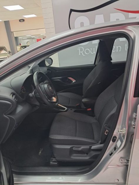 TOYOTA YARIS 4 BERLINE 116cv DYNAMIC BUSINESS 2023/1 ERE MAIN/TVA RECUPERABLE