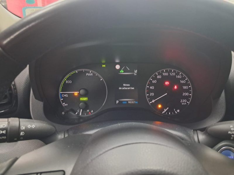 TOYOTA YARIS 4 BERLINE 116cv DYNAMIC BUSINESS 2023/1 ERE MAIN/TVA RECUPERABLE