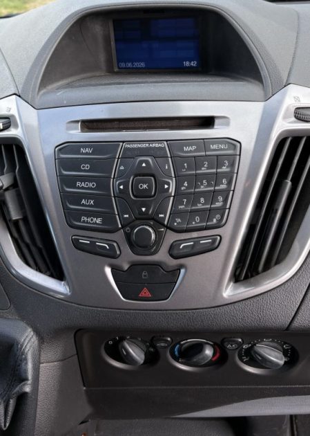 Ford Transit Custom 2.2 Tdci 105ch (Sièges Chauffants | Caméra de recul | Attelage)