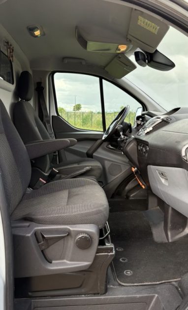 Ford Transit Custom 2.2 Tdci 105ch (Sièges Chauffants | Caméra de recul | Attelage)