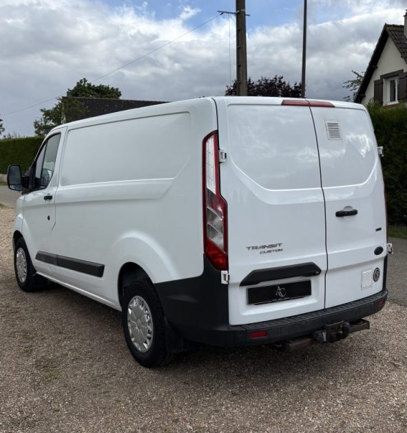 Ford Transit Custom 2.2 Tdci 105ch (Sièges Chauffants | Caméra de recul | Attelage)