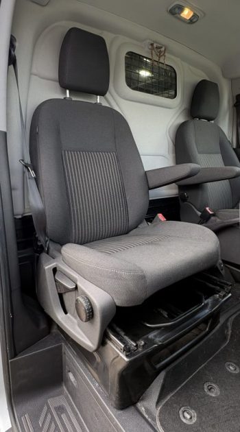 Ford Transit Custom 2.2 Tdci 105ch (Sièges Chauffants | Caméra de recul | Attelage)