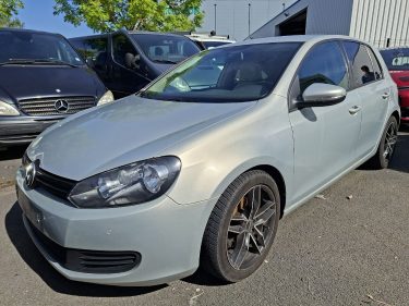 VOLKSWAGEN GOLF 6 AUTOMATIQUE 2.0 tdi 110cv   95000 kms