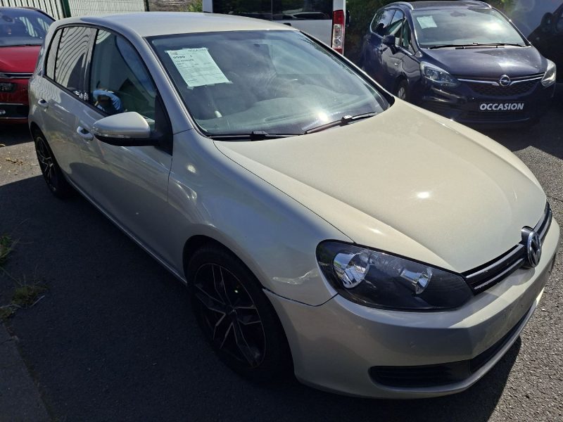 VOLKSWAGEN GOLF 6 AUTOMATIQUE 2.0 tdi 110cv   95000 kms