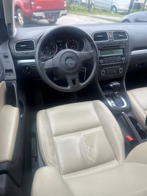 VOLKSWAGEN GOLF 6 AUTOMATIQUE 2.0 tdi 110cv   95000 kms