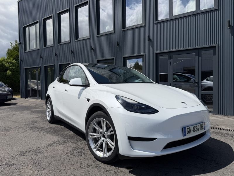 TESLA MODEL Y STANDARD RWD 2023